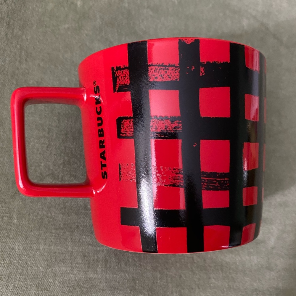 Starbucks Red and Black Buffalo Plaid Mug 2016 14oz
